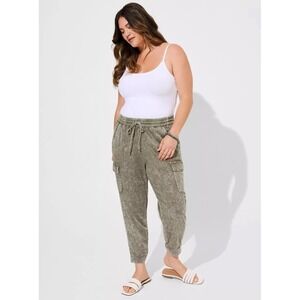 Torrid Olive Green Cargo Pocket Jogger Pants‎ 1X Rayon Stretch Soft Utility